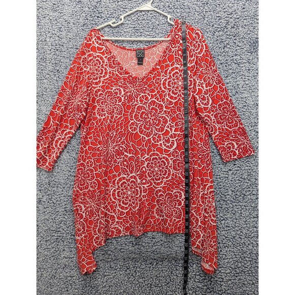 Clara Sun Woo Sharkbite Hem Tunic Top Size LG Floral Lightweight Boho USA Red - Picture 8 of 10